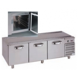 Стол холодильный рабочий — база под тепловое оборудование, 3 двери, серия Minima