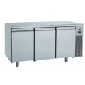 Стол холодильный рабочий 3-х дверный -2...+8C, с узким блоком охлаждения, серия Silver